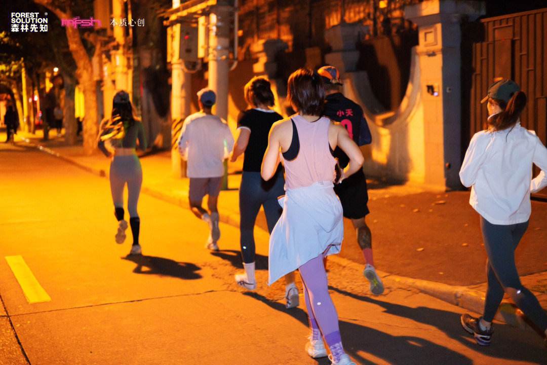 开云网页版登录入口-包含城市夜跑拍摄体验，留下运动与光影的结合之美的词条