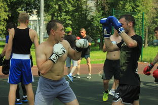 Kaiyun(中国)开云-英超球队赛季中期体能负荷动态调整策略，英超球员身体素质